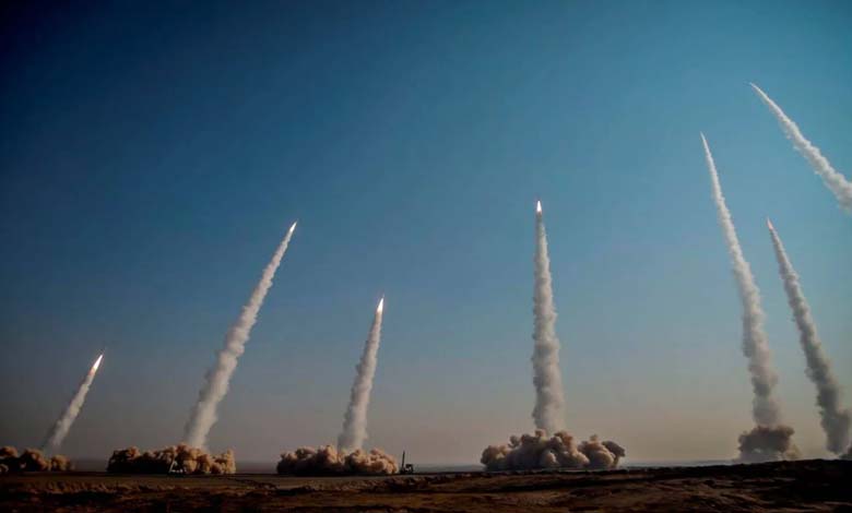 L’Iran bombarde Israël avec des missiles explosifs en représailles à la mort de Larijani