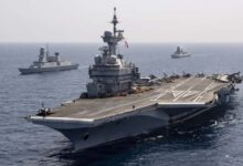 Le Charles de Gaulle vers la Méditerranée… soutien aux alliés et endiguement des risques d’escalade dans la région