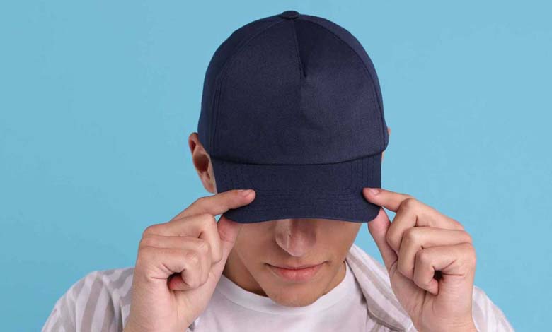 Les casquettes et le risque de calvitie : ce que disent les experts