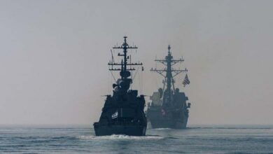 Observation de deux navires américains de lutte contre les mines en Malaisie, très loin du détroit d’Ormuz