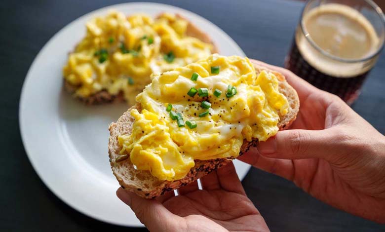 Optimiser l’absorption de la vitamine D : quelle est la meilleure manière de consommer les œufs