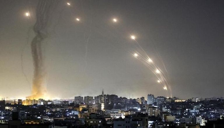 Première historique : double attaque de missiles contre Israël depuis le Liban et l'Iran
