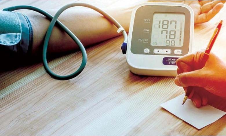 Trois méthodes efficaces pour contrôler la pression artérielle : approches scientifiques et stratégies durables