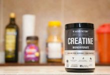 Est-il sûr de mélanger la créatine avec des sels minéraux ? Analyse scientifique des interactions et des implications physiologiques