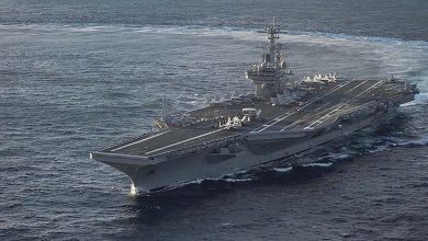 George Bush arrive au Moyen-Orient : les États-Unis renforcent leurs porte-avions