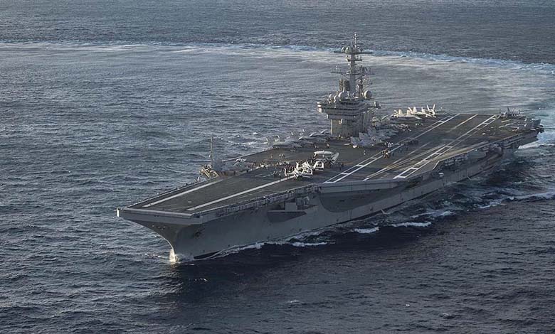 George Bush arrive au Moyen-Orient : les États-Unis renforcent leurs porte-avions