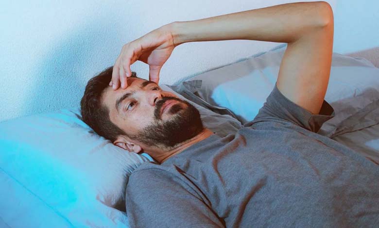 Le réveil fréquent pendant la nuit : comprendre les facteurs biologiques derrière les troubles du sommeil