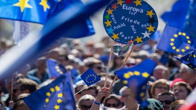 Le spectre de l’Europe dans la tourmente : le chasseur de rêve confronté à des problèmes complexes