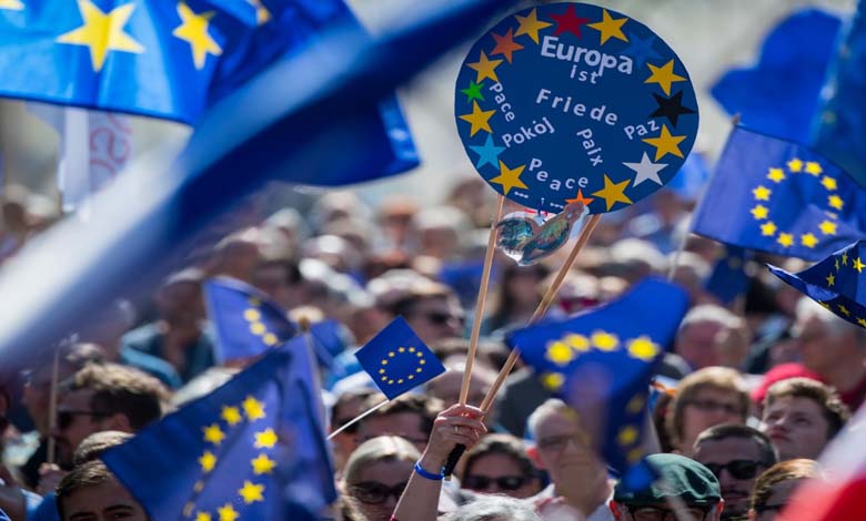 Le spectre de l’Europe dans la tourmente : le chasseur de rêve confronté à des problèmes complexes