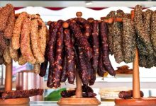 Les viandes séchées sont-elles vraiment saines ? Décryptage d’un en-cas protéiné entre avantages nutritionnels et risques potentiels