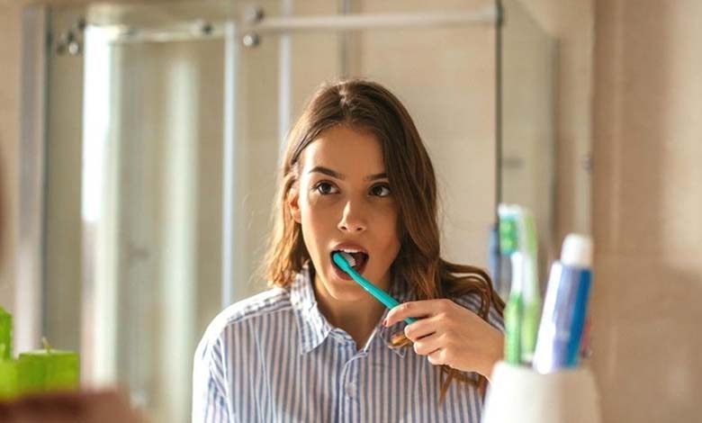 Réduire le temps de brossage des dents augmente-t-il le risque de caries et de maladies gingivales ? Analyse des mécanismes et des implications pour la santé bucco-dentaire