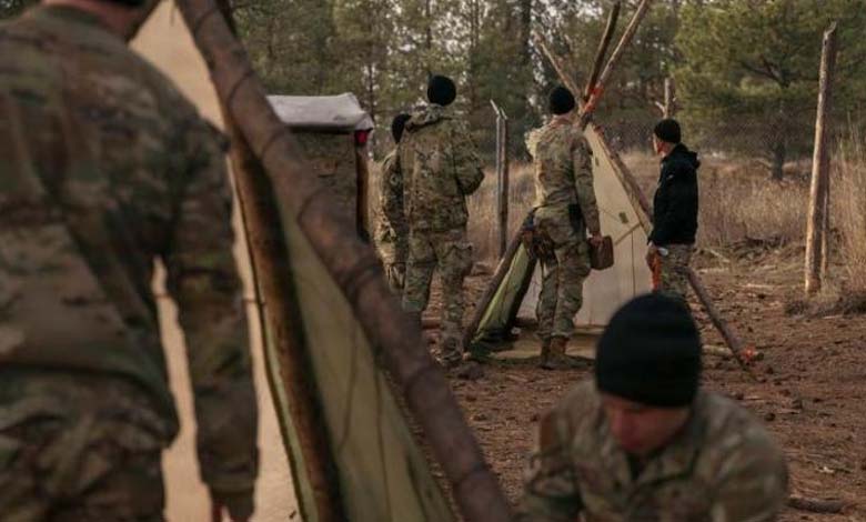 S’entraîner à manger des insectes… Les secrets de survie d’un pilote américain en 4 lettres