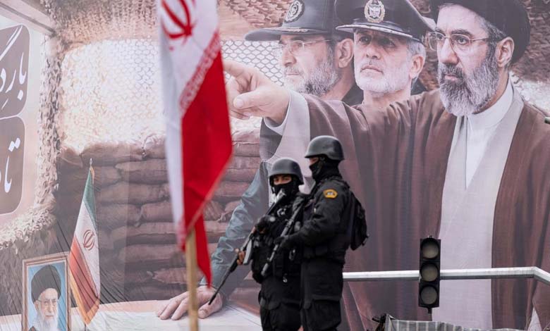 Un visage défiguré et une jambe manquante : nouveaux détails sur la blessure du guide de l’Iran