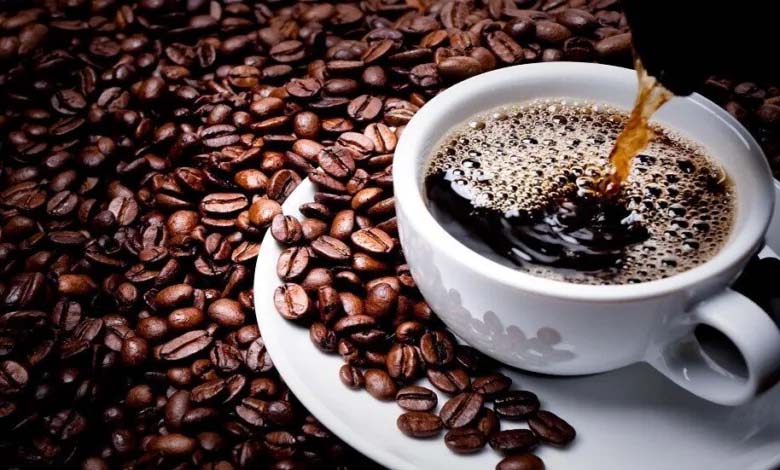 Comment le café noir peut-il contribuer à la réduction de la graisse viscérale ? Mécanismes métaboliques, effets physiologiques et limites scientifiques