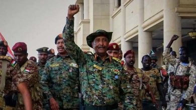 Comment al-Burhan a-t-il transformé l’armée en refuge pour les vestiges de l’extrémisme et les réseaux de l’ombre ?