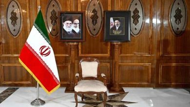 L’Iran entre divisions et opacité : un régime vacillant vers la coupe empoisonnée 
