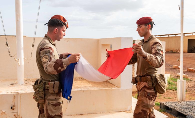 La France perd ses derniers bastions d’influence douce au Niger : suspension des activités de dix médias
