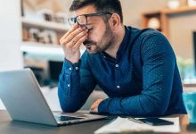 La pression professionnelle chronique : une cause silencieuse et sous-estimée des maux de tête récurrents