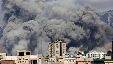 Les États-Unis mènent des frappes contre l’Iran : quatre drones abattus et une plateforme de lancement bombardée