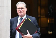Les ambiguïtés, les reports et les pressions internes compliquent davantage le dossier européen de Starmer