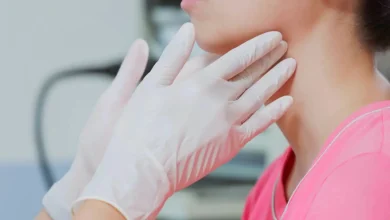 Pourquoi les maladies auto-immunes touchent-elles davantage les femmes que les hommes ? Différences biologiques, hormonales et immunologiques