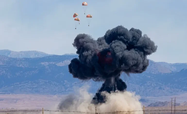 Survie des pilotes… Collision de deux avions de chasse américains lors d’un spectacle aérien