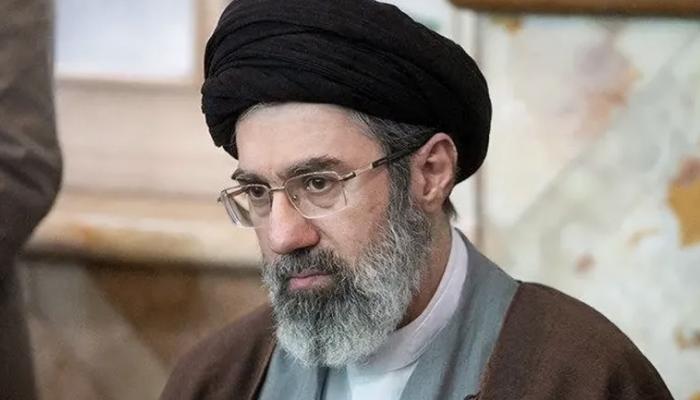 Un guide sans prérogatives en Iran… un pouvoir isolé aux mains des Gardiens