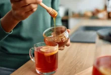 5 avantages pour la santé d’ajouter du miel à une tasse de thé