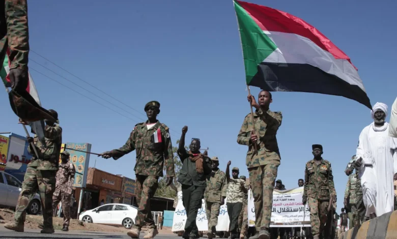 Financer la machine militaire au détriment des ventres affamés : comment les politiques de l'armée précipitent-elles la situation humanitaire du Soudan vers l'abîme ?
