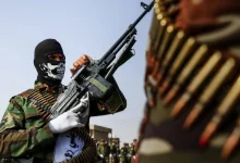 Le refus d’une faction irakienne de limiter les armes menace de provoquer une confrontation avec l’État