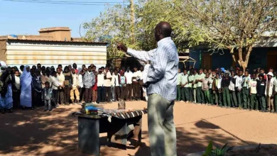 Les enseignants de Kassala entre les pressions du coût de la vie et les défis de la stabilité du processus éducatif dans l’est du Soudan