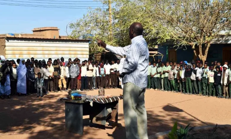 Les enseignants de Kassala entre les pressions du coût de la vie et les défis de la stabilité du processus éducatif dans l’est du Soudan