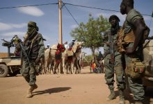 Les jihadistes d’Al-Qaïda séduisent les habitants du Mali avec un discours moins radical