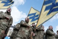 L’extrême droite et l’armée ukrainienne : la controverse sur le nazisme fissure le mur du soutien occidental