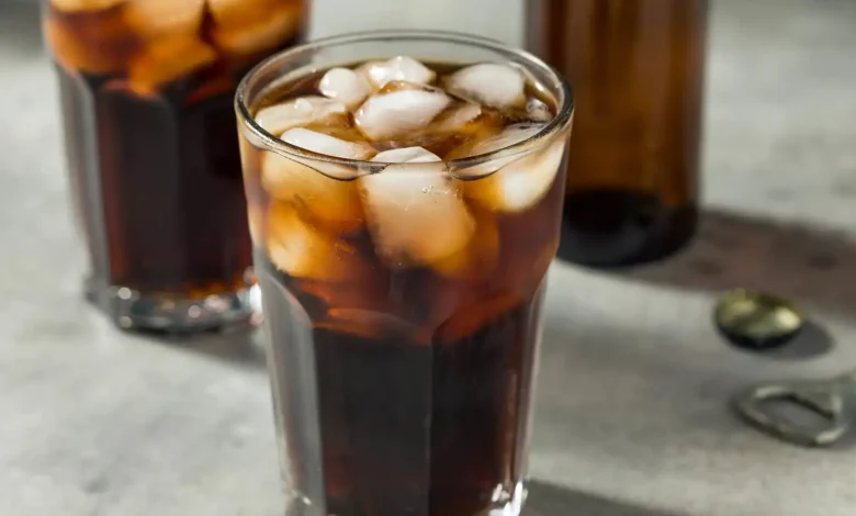 Malgré leur image de substitut sain, les boissons light cachent des risques méconnus