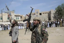 Mobilisation massive des Houthis, annonçant une nouvelle phase de combats internes