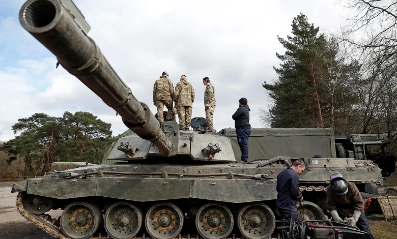 Tempête de printemps pousse les Challenger 2 britanniques aux portes de la Russie