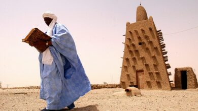 Tombouctou, au Mali, entre les balles et le siège : obscurité et soif dans la ville des 333 saints