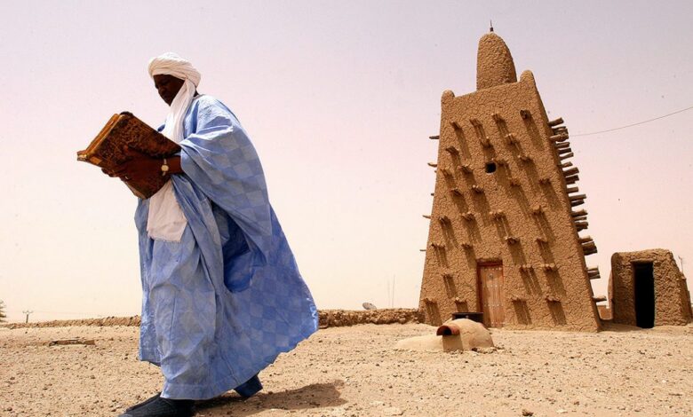 Tombouctou, au Mali, entre les balles et le siège : obscurité et soif dans la ville des 333 saints