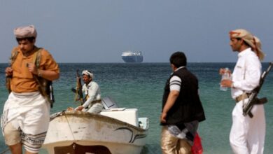 L’Iran pousse les Houthis à imposer des droits de passage aux navires en mer Rouge