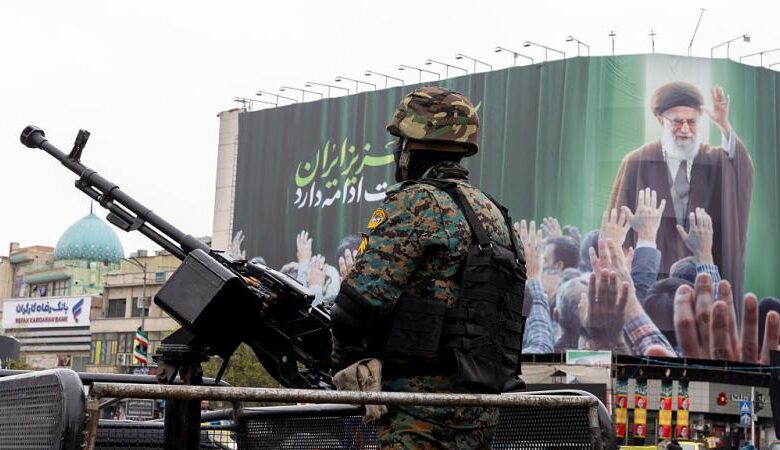 La lutte entre les factions en Iran : les radicaux réduisent la marge de manœuvre diplomatique