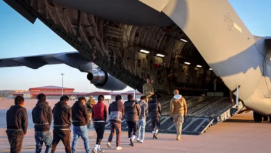 L’administration Trump accélère l’expulsion des migrants : une nouvelle mesure menace des centaines de milliers de personnes