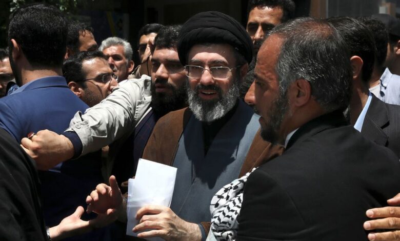 Mojtaba Khamenei et les funérailles de son père : les raisons et les circonstances de son absence