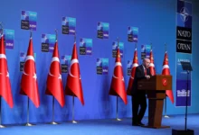 Un pistolet pour chaque dirigeant : le cadeau d'Erdoğan aux dirigeants de l'OTAN que Keir Starmer n'a pas pu accepter