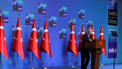 Un pistolet pour chaque dirigeant : le cadeau d'Erdoğan aux dirigeants de l'OTAN que Keir Starmer n'a pas pu accepter