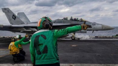 Washington lance une nouvelle vague de frappes et l’Iran ferme le détroit d’Ormuz