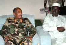 Al-Burhan écarte Minni Minnawi de la scène politique : accusations de passivité et refus de participation