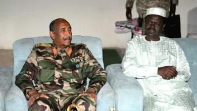 Al-Burhan écarte Minni Minnawi de la scène politique : accusations de passivité et refus de participation