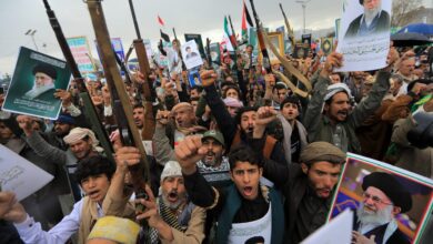 Au profit de l’Iran : les Houthis embrasent le front de la côte ouest, avec le détroit de Bab el-Mandeb pour objectif 
