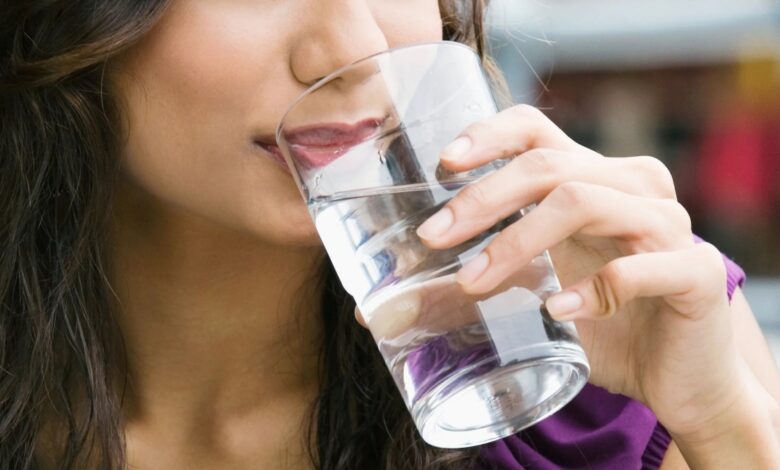 Comment boire suffisamment d’eau contribue-t-il à réguler la glycémie ?